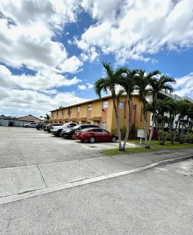 1460 W 41st Street Hialeah FL 33012