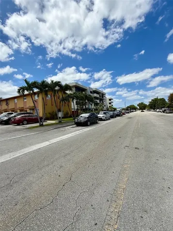 1460 W 41st Street Hialeah FL 33012