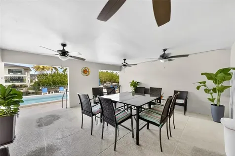 6815 Edgewater Drive Coral Gables FL 33133