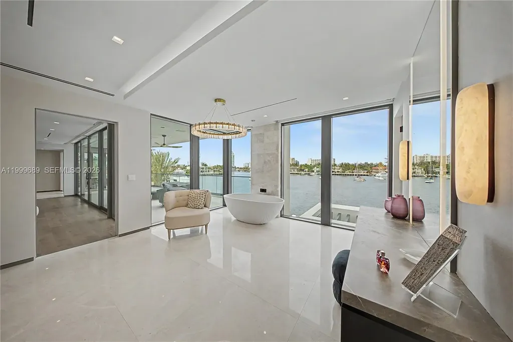 1400 W Lake Drive Fort Lauderdale FL 33316