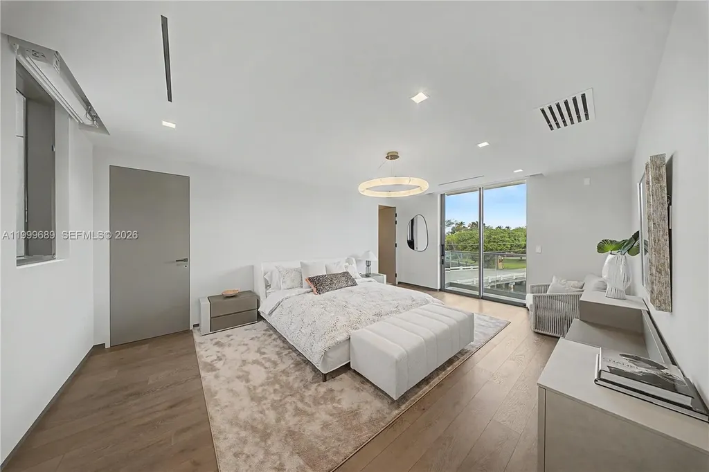 1400 W Lake Drive Fort Lauderdale FL 33316