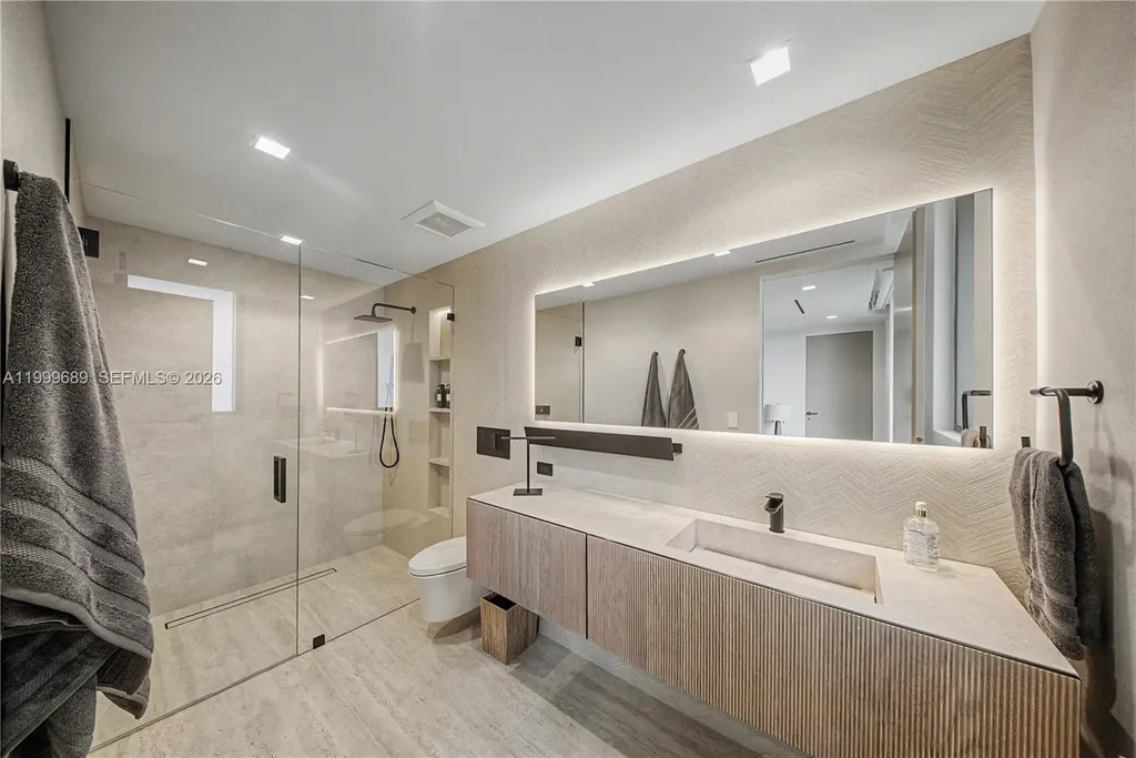 1400 W Lake Drive Fort Lauderdale FL 33316