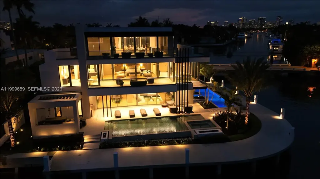 1400 W Lake Drive Fort Lauderdale FL 33316