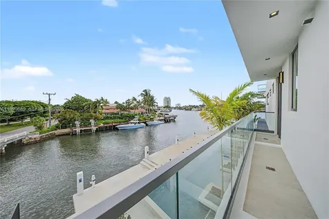 1400 W Lake Drive Fort Lauderdale FL 33316
