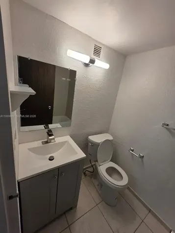 16450 NW 2nd Avenue Miami FL 33169