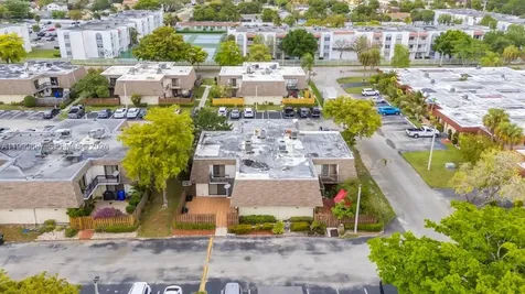 8107 SW 23rd Court North Lauderdale FL 33068