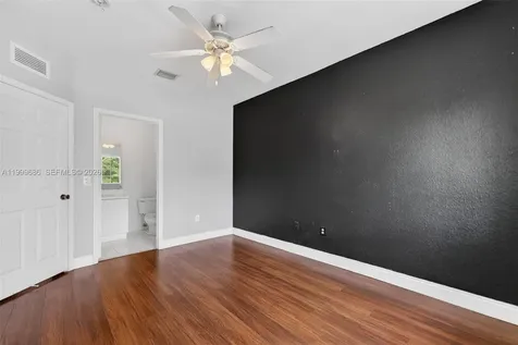 7802 Catalina Circle Tamarac FL 33321