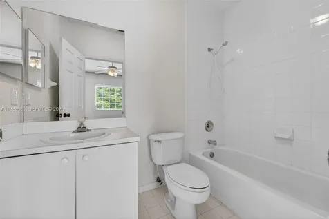 7802 Catalina Circle Tamarac FL 33321