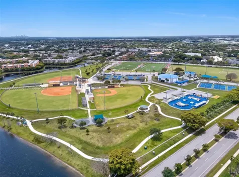 7802 Catalina Circle Tamarac FL 33321