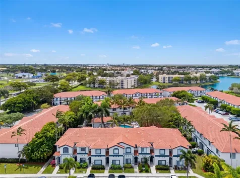 7802 Catalina Circle Tamarac FL 33321