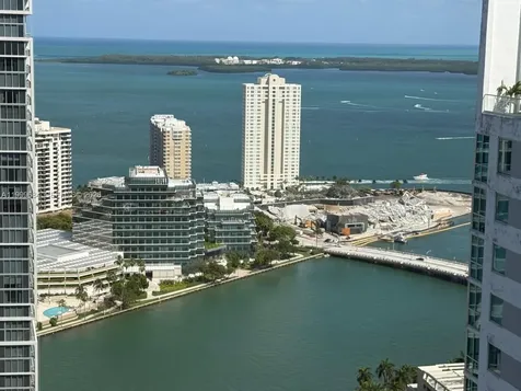 77 SE 5th Street Miami FL 33131
