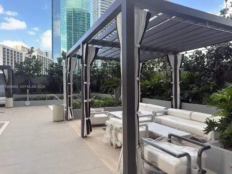 77 SE 5th Street Miami FL 33131