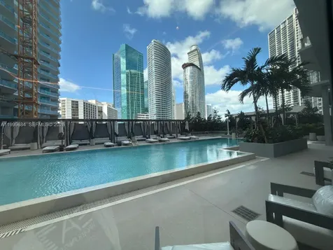 77 SE 5th Street Miami FL 33131