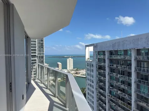 77 SE 5th Street Miami FL 33131