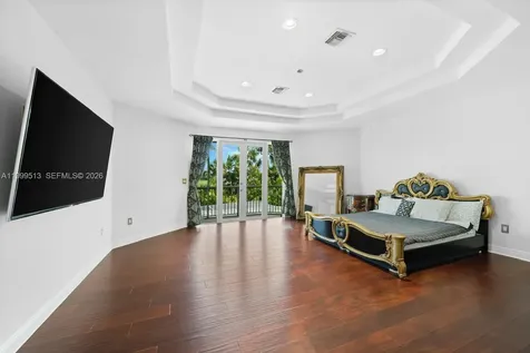 1250 Wiley Street Hollywood FL 33019