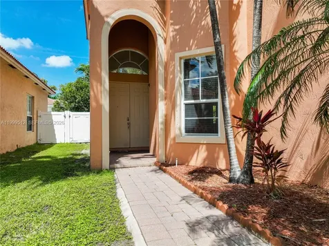 2215 Portofino Avenue Homestead FL 33033