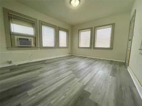 442 SW 10th Avenue Miami FL 33130