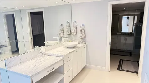 19707 Turnberry Way Aventura FL 33180