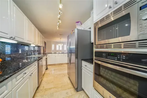 1413 Sunset Harbour Drive Miami Beach FL 33139
