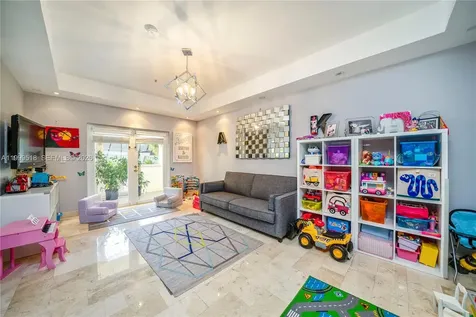 1413 Sunset Harbour Drive Miami Beach FL 33139