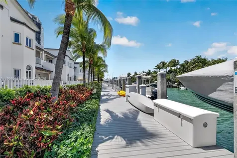 1413 Sunset Harbour Drive Miami Beach FL 33139