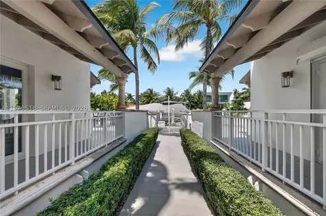 1413 Sunset Harbour Drive Miami Beach FL 33139