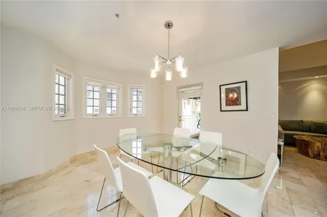 1413 Sunset Harbour Drive Miami Beach FL 33139
