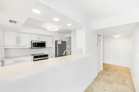 1420 Brickell Bay Drive Miami FL 33131