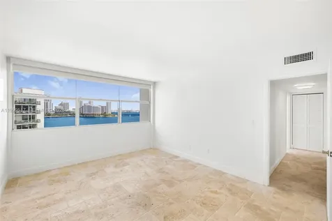 1420 Brickell Bay Drive Miami FL 33131