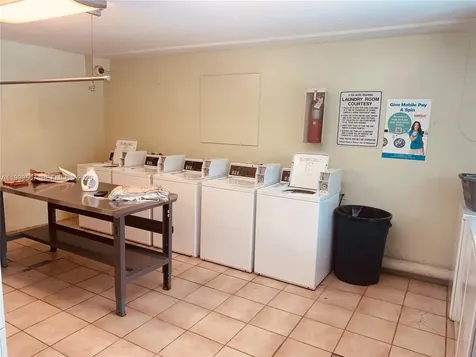 5605 SW 80th Street Miami FL 33143