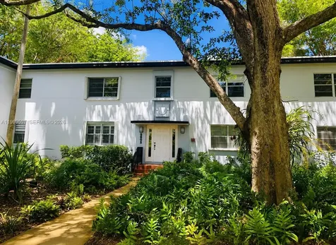 5605 SW 80th Street Miami FL 33143