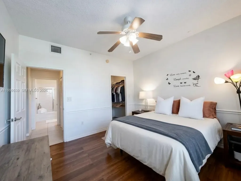 26 Royal Palm Way Boca Raton FL 33432