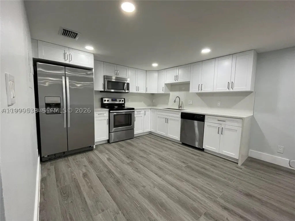 4725 SW 62nd Avenue Davie FL 33314