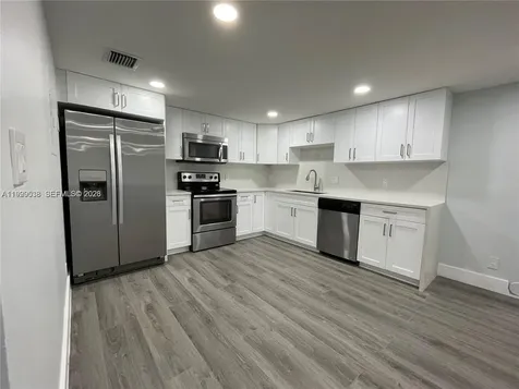 4725 SW 62nd Avenue Davie FL 33314