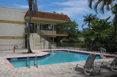 4725 SW 62nd Avenue Davie FL 33314