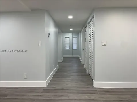 4725 SW 62nd Avenue Davie FL 33314