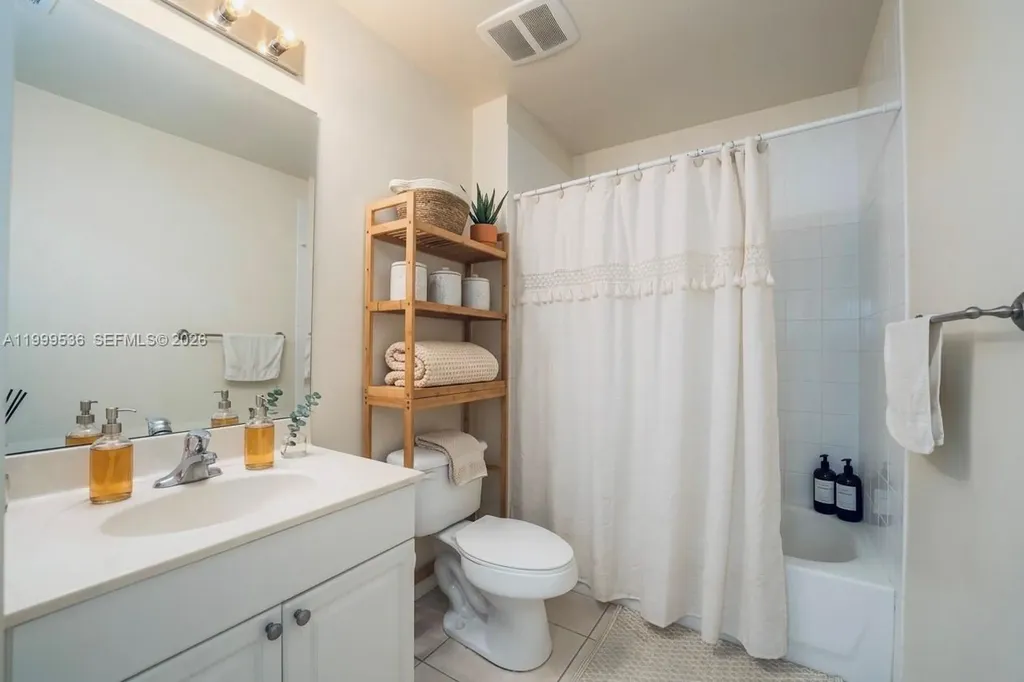 26 Royal Palm Way Boca Raton FL 33432
