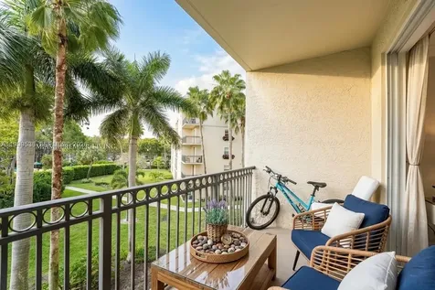 26 Royal Palm Way Boca Raton FL 33432