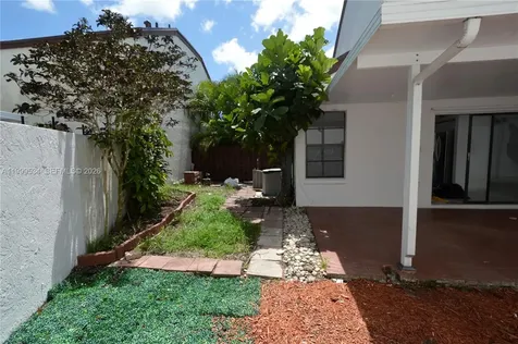 9711 NW 4th Lane Miami FL 33172