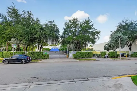 275 NE 18th Street Miami FL 33132