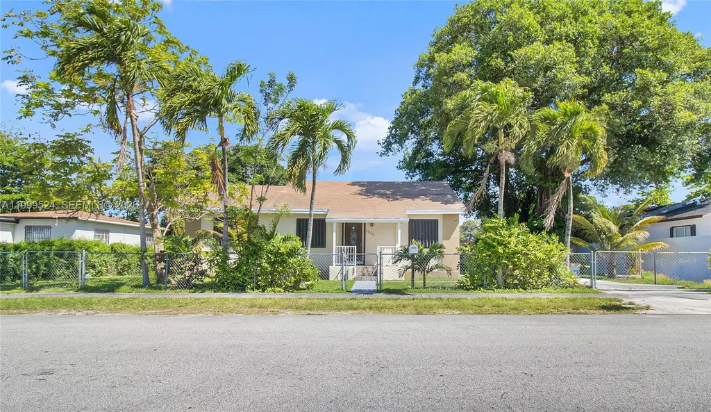 1925 NW 49th Street Miami FL 33142
