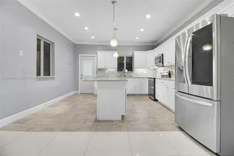 1925 NW 49th Street Miami FL 33142