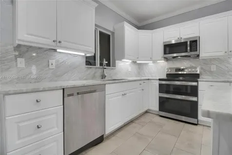 1925 NW 49th Street Miami FL 33142