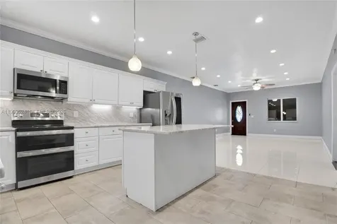 1925 NW 49th Street Miami FL 33142