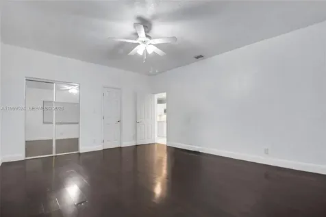 1925 NW 49th Street Miami FL 33142