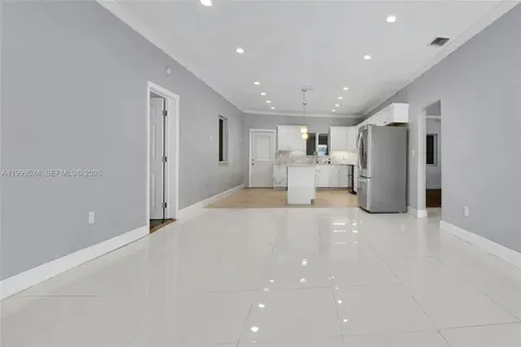 1925 NW 49th Street Miami FL 33142