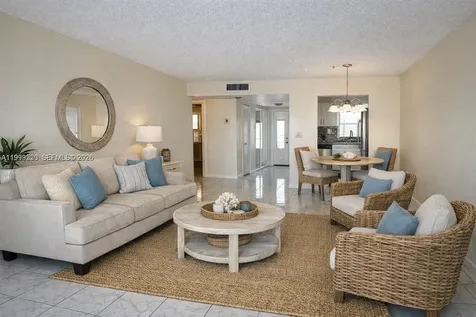 8901 Sunrise Lakes Boulevard Sunrise FL 33322