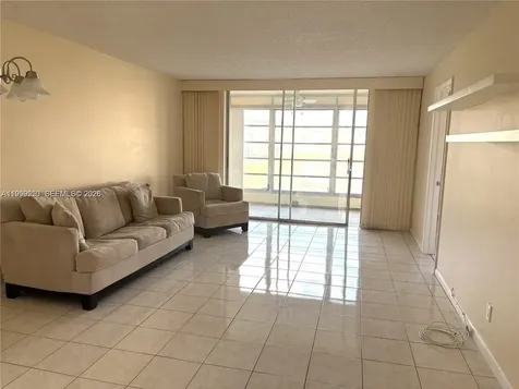 8901 Sunrise Lakes Boulevard Sunrise FL 33322