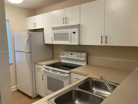7985 NW 8th Street Miami FL 33126