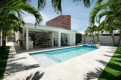 3675 SW 26th Street Miami FL 33133